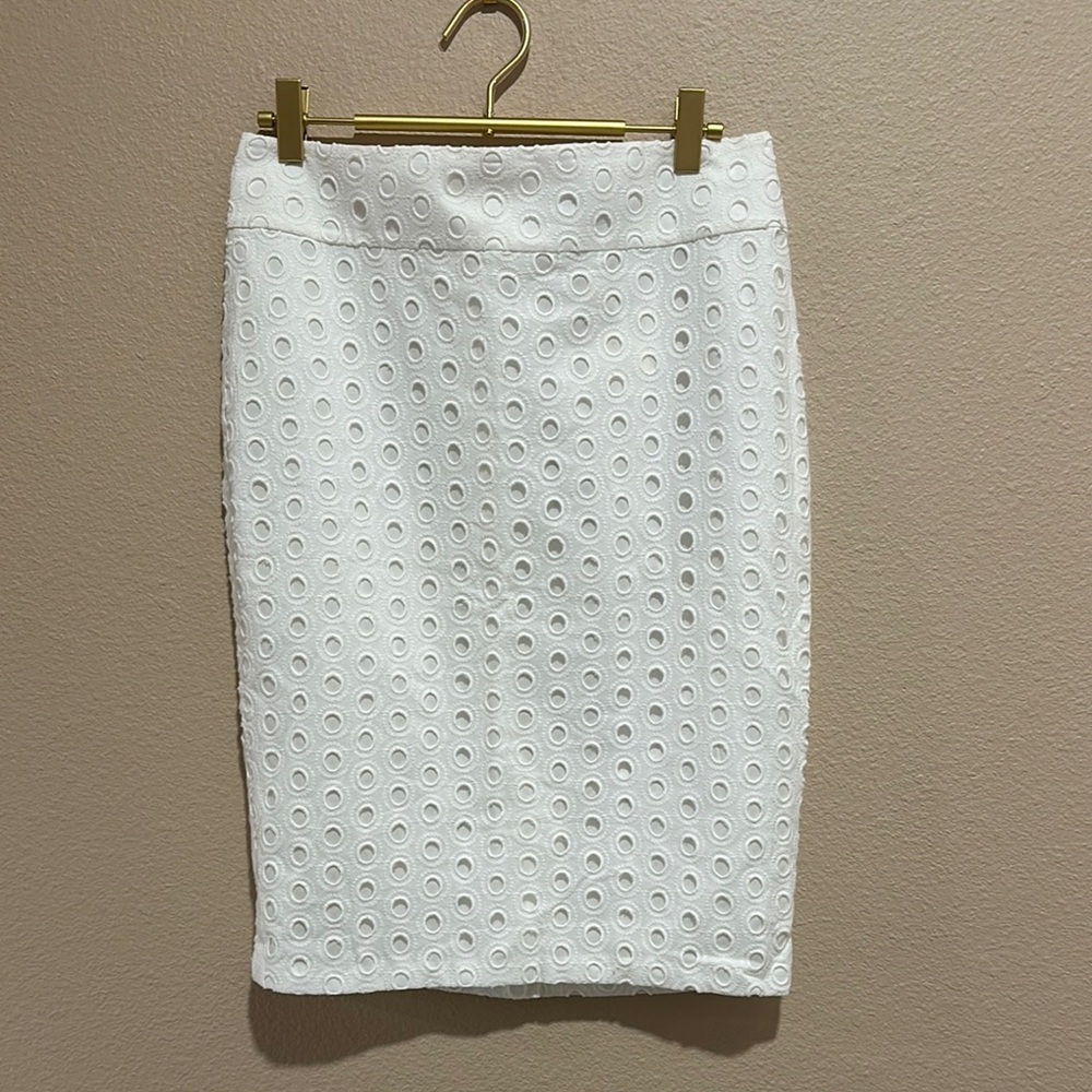 ANN TAYLOR White Eyelet Pencil Skirt, Size 2, NWT